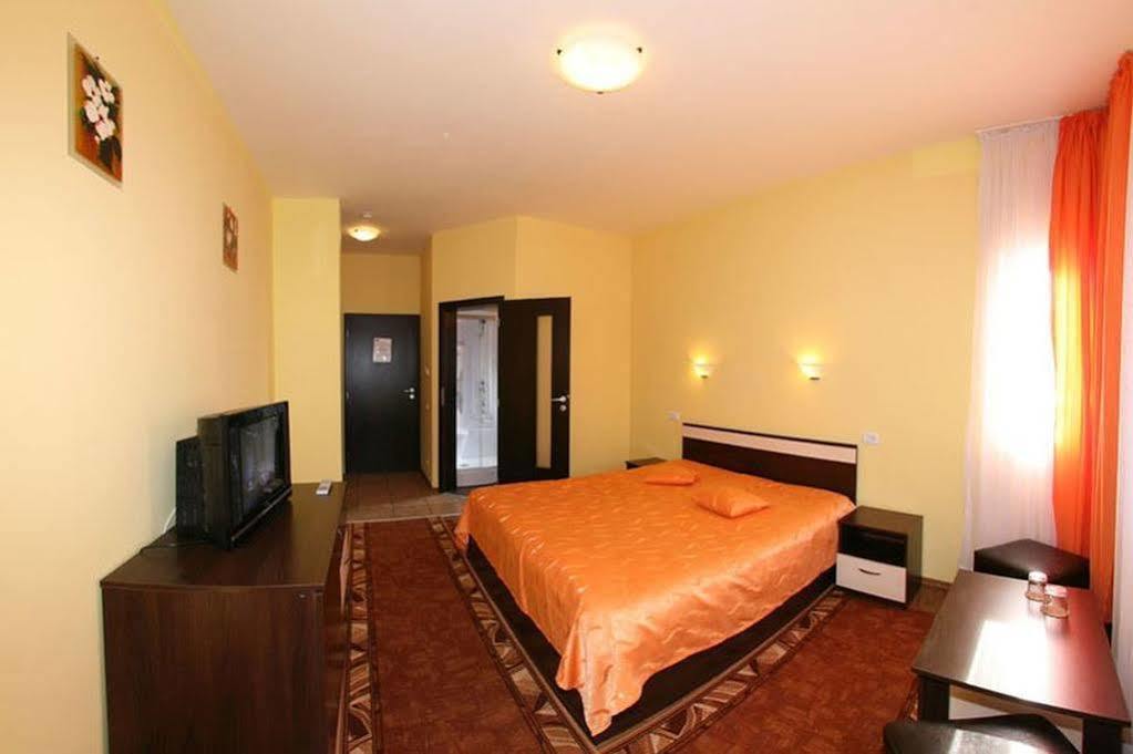 Pension Master Sinaia Exterior foto
